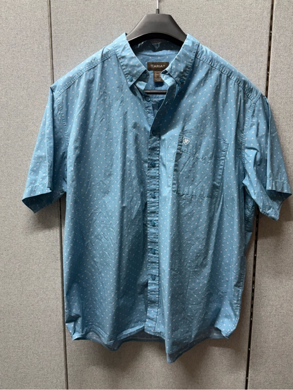 Ariat Light Blue Short-Sleeve Button-Down with Subtle Print